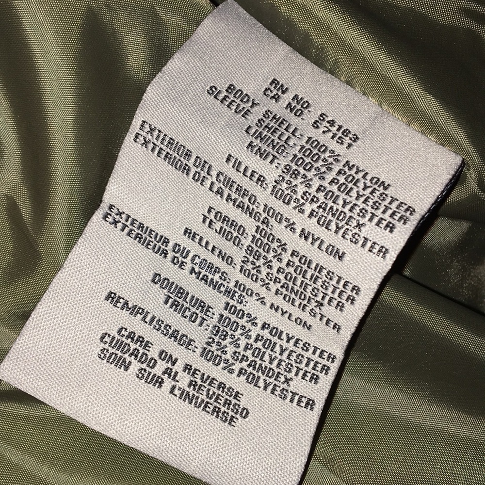 NWT Levi's Mix Media Quilted Varsity Bomber Jacket - Picture 7 of 8